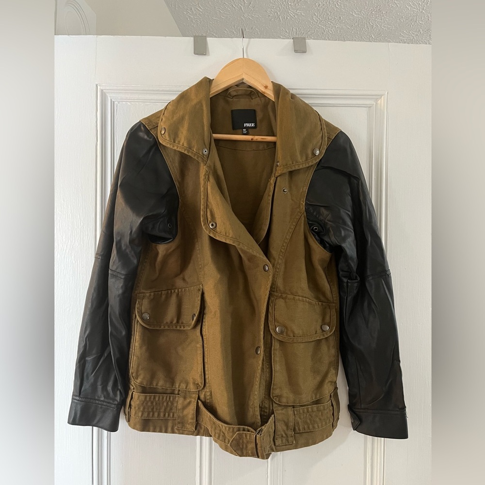 Aritzia Wilfred free moto jacket with pleather sleeves, size XS